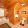 Отель Majestic Manor - Five Bedroom Cabin, фото 33