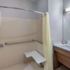 Отель Microtel Inn & Suites by Wyndham College Station, фото 6