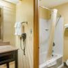 Отель Quality Inn Klamath Falls - Crater Lake Gateway, фото 26