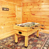 Отель Cinema Falls by Heritage Cabin Rentals, фото 7