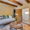 Отель Beautiful Historic Adobe Home ~ 3 Mi to Taos Plaza, фото 6