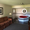 Отель Whaler Inn and Suites, фото 7