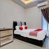 Отель OYO 92233 Srikandi Homestay Syariah, фото 5