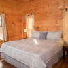 Отель Life Is Good 4 Bedroom Cabin, фото 5