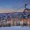 Отель Luxury 3 Bedroom Ski in, Ski out Mountain Vacation Rental at the Base of the Highlands Chairlift Wit в Бивер-Крике