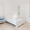 Отель Refined, Light 1 Bed Apt w Balcony in Brixton, фото 4