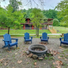 Отель Riverfront Smokies Retreat ~ 14 Mi to Railroad!, фото 4