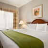 Отель Country Inn & Suites by Radisson, Charlotte University Place, NC, фото 30