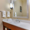 Отель Comfort Suites Greensboro - High Point, фото 8