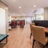 Отель TownePlace Suites by Marriott Cleveland, фото 10