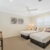 Отель Newcastle Short Stay Apartments - Adamstown Townhouses, фото 1