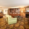Отель Country Inn & Suites by Radisson, Lincoln Airport, NE, фото 10