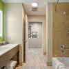 Отель La Quinta Inn & Suites by Wyndham Visalia/Sequoia Gateway, фото 9