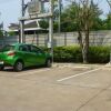 Отель 1 Double Bedroom Apartment With Swimming Pool Security and High Speed Wifi в Удонтхани