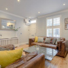 Отель Stunning 2 Bedroom 2 Storey House in Battersea, фото 16