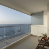 Отель Relaxing 1 BR Beachfront Apartment w Wifi and Pool, фото 8