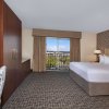 Отель Embassy Suites by Hilton Anaheim North, фото 25
