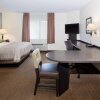 Отель Sonesta Simply Suites Cleveland North Olmsted Airport, фото 16