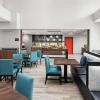 Отель Hampton Inn & Suites Bridgeview Chicago, фото 12