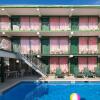 Отель Grecian Gardens Motel в Пляже Вайлдвуд