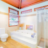 Отель PF41 House 6 Bedrooms 300m from the Sea, фото 10