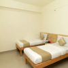 Отель OYO 10796 Hotel Travellers INN, фото 3