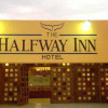 Отель The Halfwaiy Inn, фото 1
