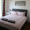 Отель Modern One Bed City Centre Apartment in Southside, фото 7