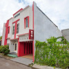 Отель OYO 3060 Al Fatih Guest House Syariah, фото 1