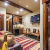 Отель Slopeside 4 bedroom Townhome by All Seasons Resort Lodging, фото 3
