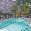 Отель La Quinta Inn & Suites by Wyndham Houston Bush IAH South, фото 12