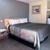 Отель California Inn & Suites Adelanto US 395, фото 4