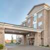 Отель Ramada by Wyndham Drumheller Hotel & Suites, фото 1