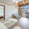 Отель Jeju Sigan Yeohaeng Huyang Pension, фото 2