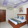 Отель OYO 8498 near Medanta, фото 23