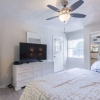 Отель Gulf Shore Condo #2A - 2 Br condo by RedAwning, фото 14