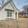 Отель Chic Memphis Home w/ Deck ~ 2 Mi to Dtwn!, фото 18