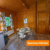 Отель Pineshadow Lodge, Cosy 4 Bed - Kenwick Park, фото 15