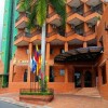 Отель Casa Morales Hotel Internacional y Centro de Convenciones в Ибаге