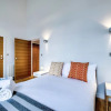 Отель Iconic Quartermile Old Town 3 Bed Duplex, фото 20