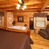 Отель Smoky Mountain Getaway - Five Bedroom Cabin, фото 8