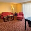 Отель Courtyard by Marriott Niagara Falls в Ниагаре-Фолсе