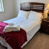 Отель Bright 2BR U/G parking LRT&Transit 1Min Walk, фото 3