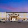 Отель Quality Inn & Suites Carlsbad Caverns Area, фото 1