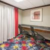 Отель Holiday Inn Express Cleveland Airport - Brookpark, an IHG Hotel, фото 4