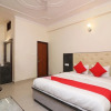 Отель Oyo 22359 Hotel Raj Palace, фото 4