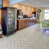 Отель Econo Lodge at Military Circle, фото 12