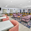 Отель La Quinta Inn & Suites by Wyndham Dallas - Las Colinas, фото 11
