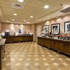 Отель Hampton Inn & Suites Fairbanks, фото 16