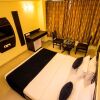 Отель OYO Rooms Sola Bridge SG Highway, фото 14